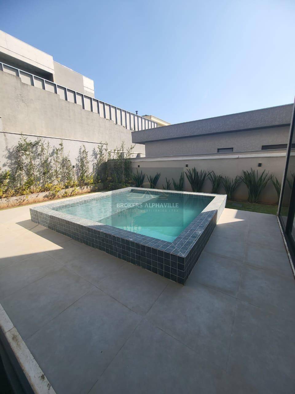 Casa de Condomínio, 4 quartos - Foto 1