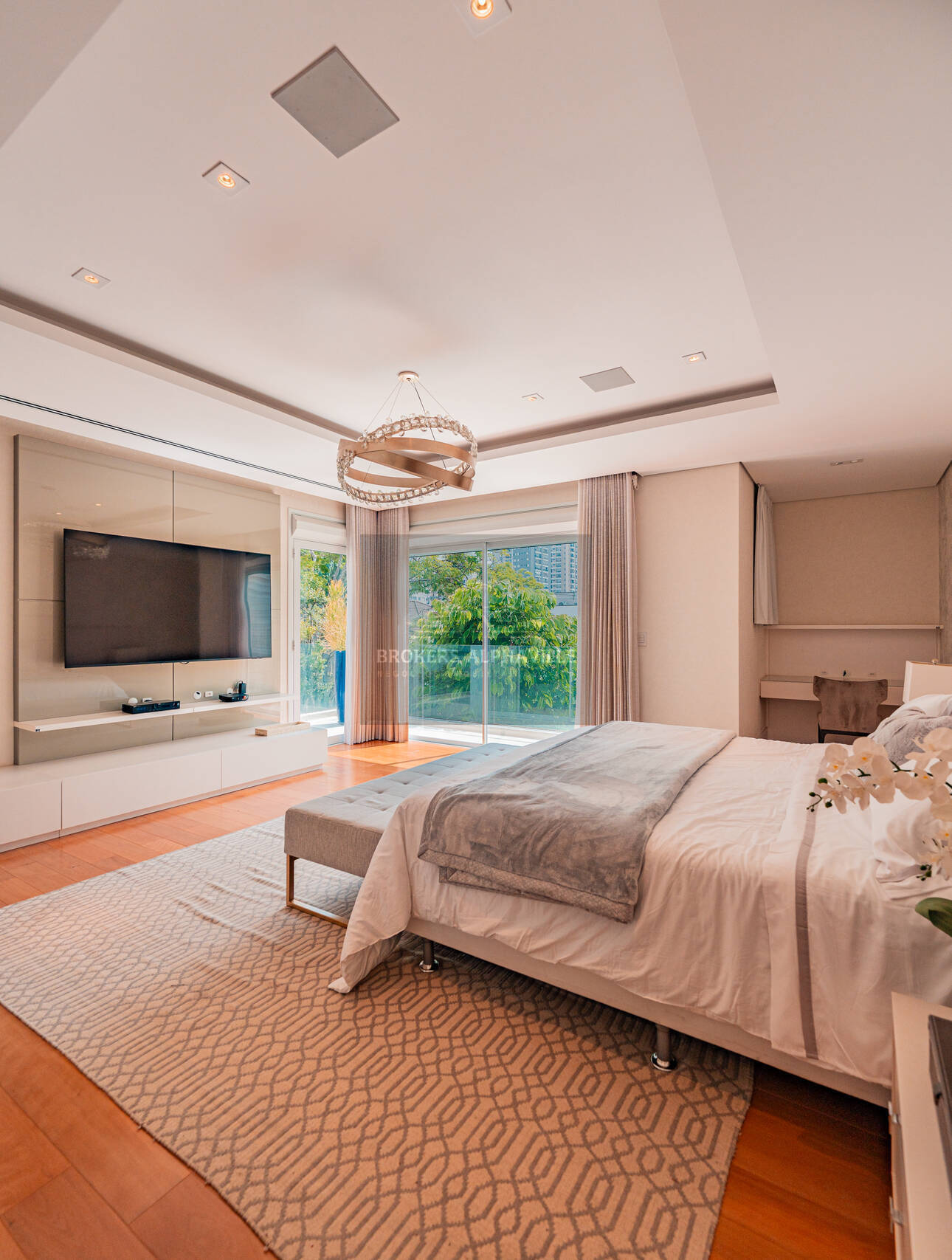 Casa à venda com 5 quartos, 1160m² - Foto 5
