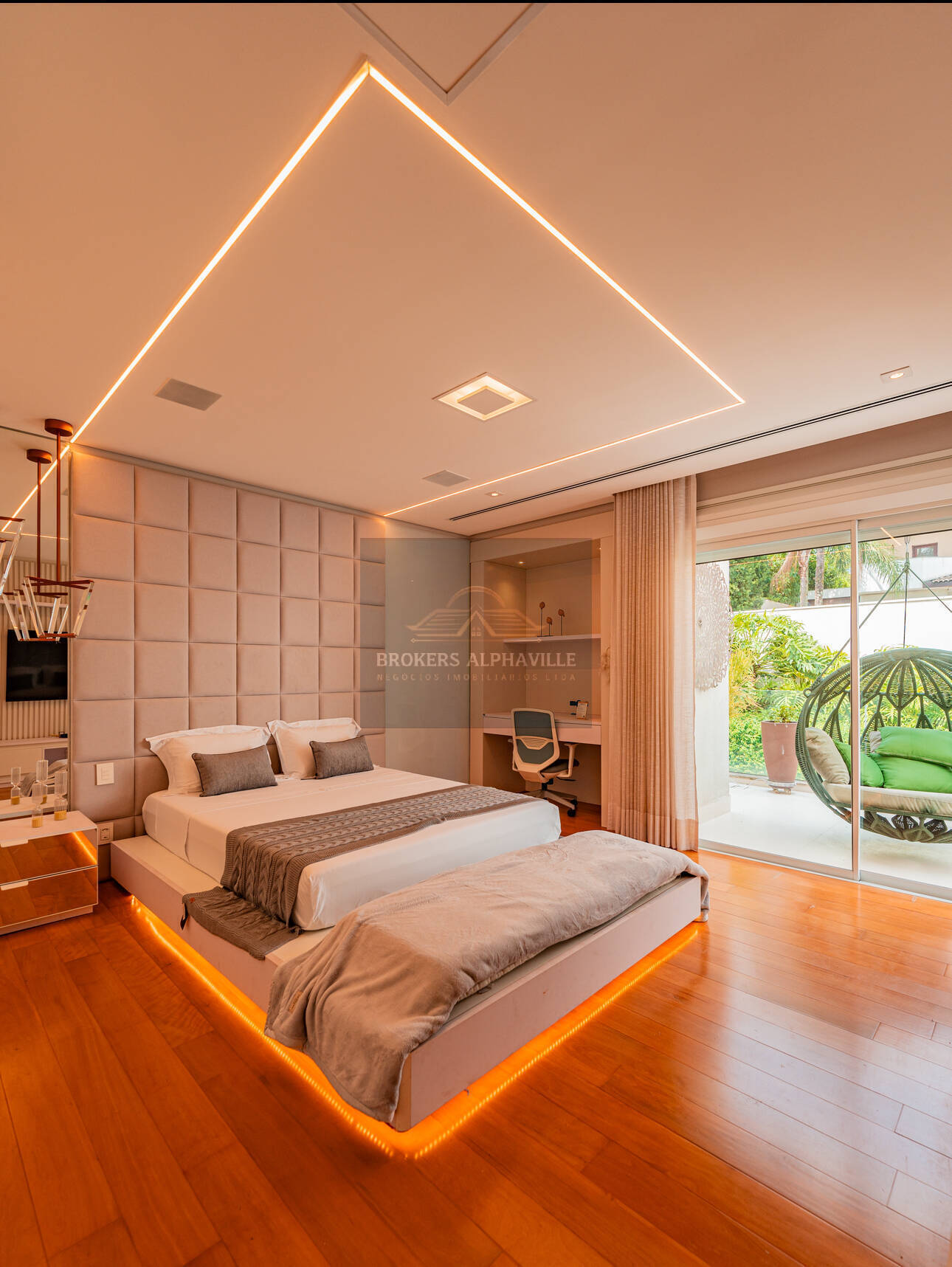 Casa à venda com 5 quartos, 1160m² - Foto 9