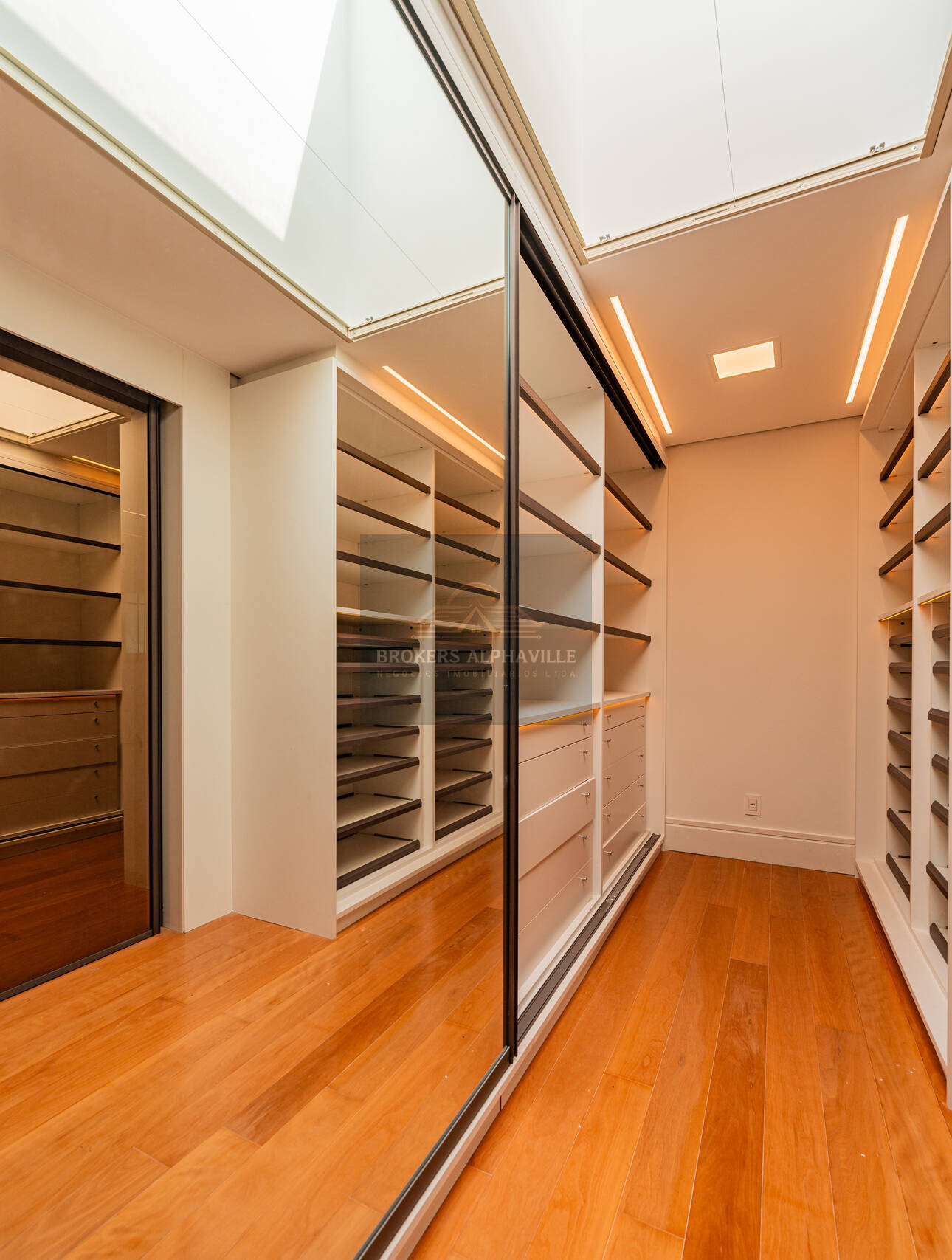 Casa à venda com 5 quartos, 1160m² - Foto 15