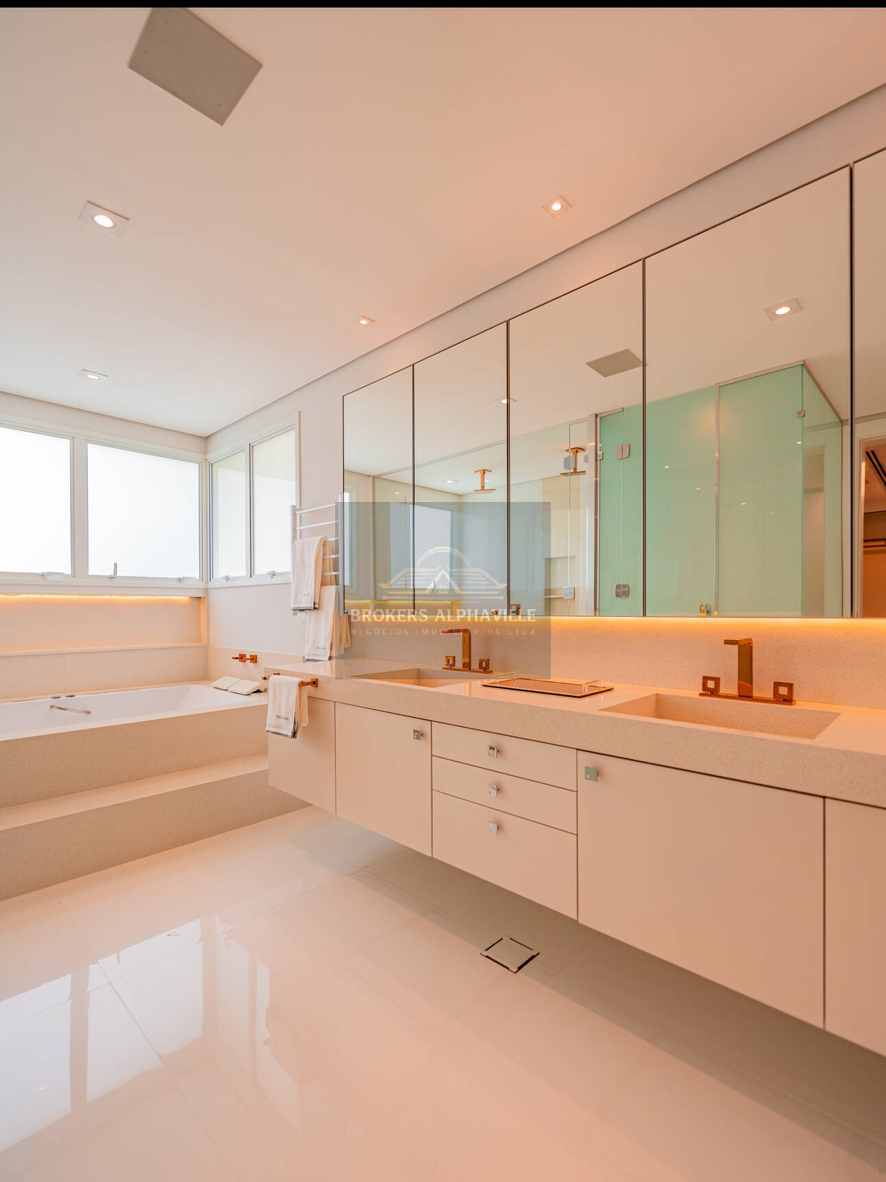 Casa à venda com 5 quartos, 1160m² - Foto 23