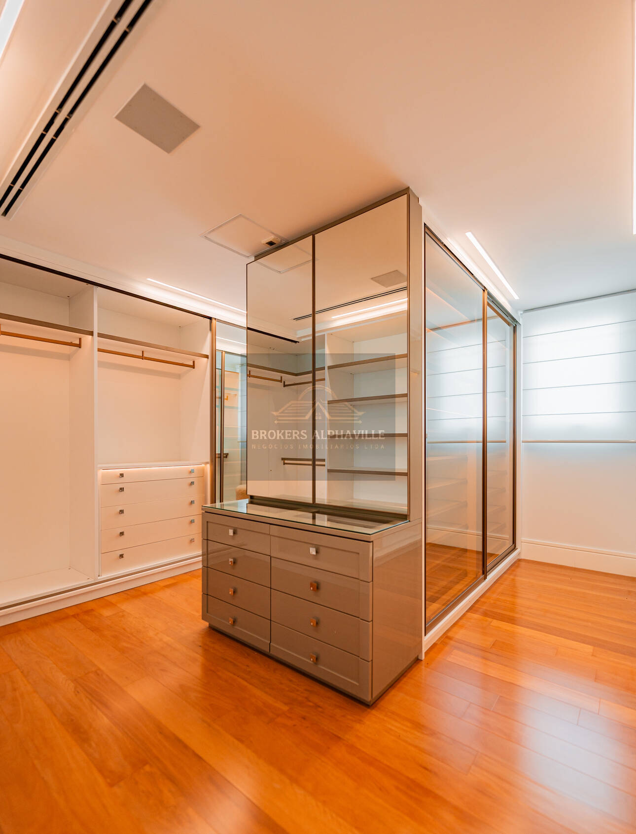 Casa à venda com 5 quartos, 1160m² - Foto 32