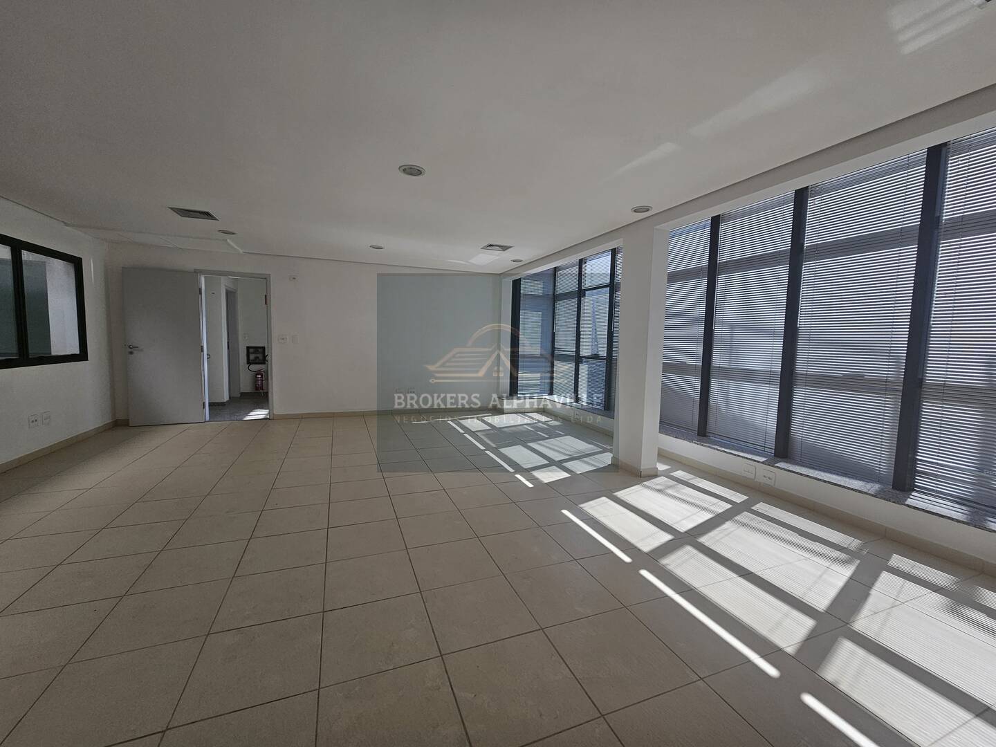 Prédio Inteiro à venda e aluguel, 500m² - Foto 17