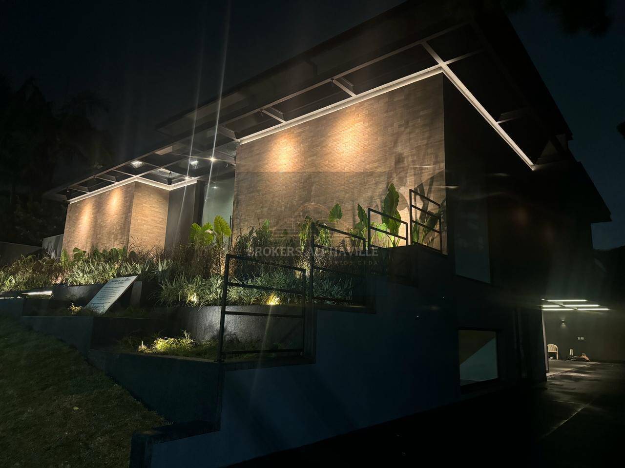 Casa à venda com 4 quartos, 703m² - Foto 9