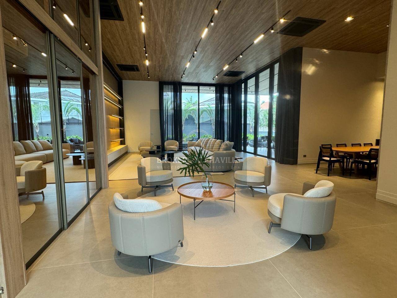 Casa à venda com 4 quartos, 703m² - Foto 17