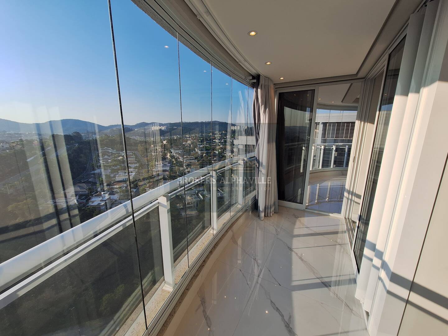 Apartamento para alugar com 2 quartos, 88m² - Foto 15