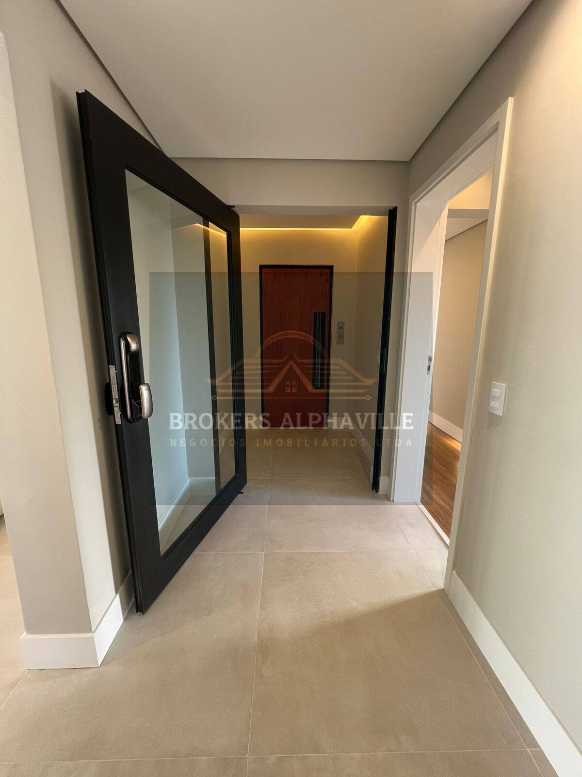 Apartamento, 3 quartos, 287 m² - Foto 2