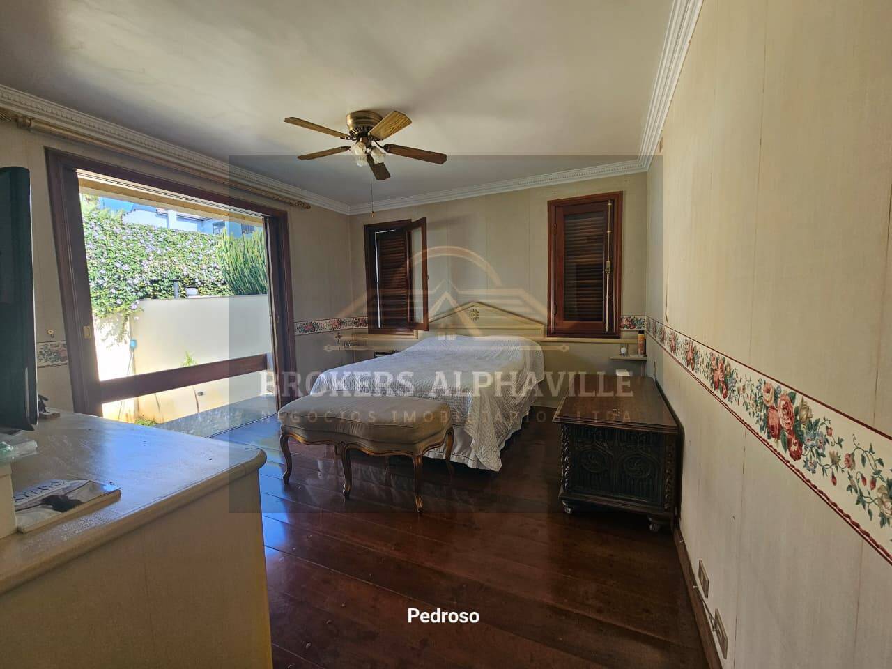 Casa de Condomínio à venda e aluguel com 4 quartos, 550m² - Foto 29