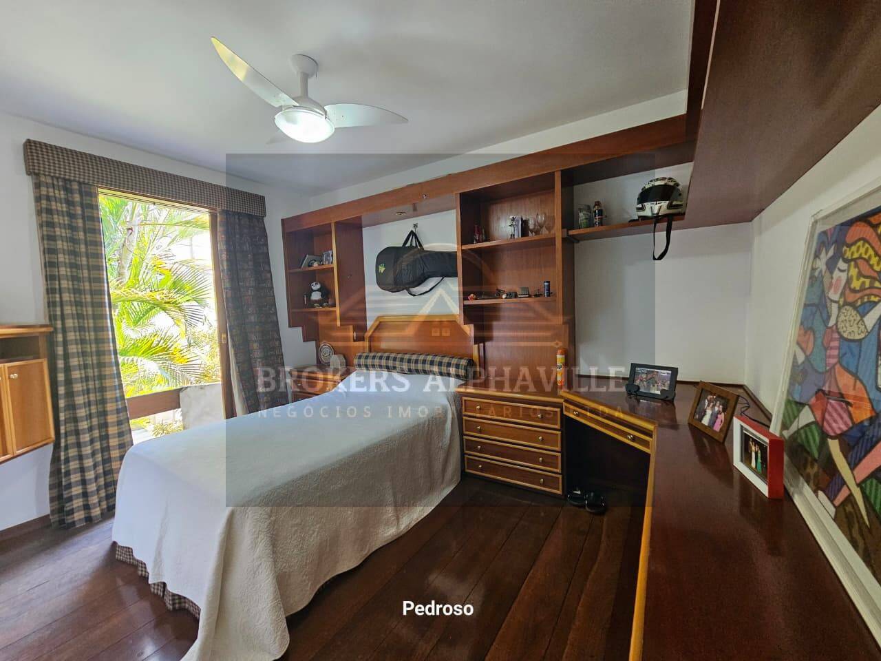 Casa de Condomínio à venda e aluguel com 4 quartos, 550m² - Foto 31