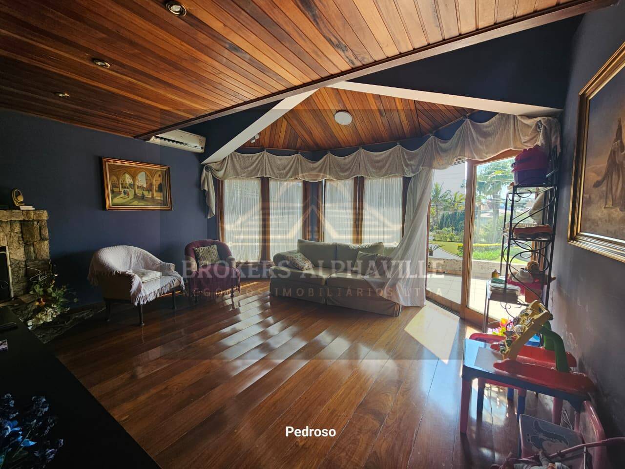 Casa de Condomínio à venda e aluguel com 4 quartos, 550m² - Foto 26