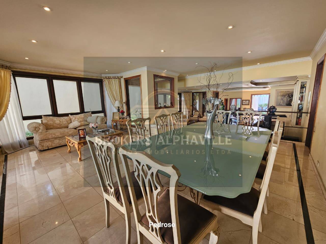 Casa de Condomínio à venda e aluguel com 4 quartos, 550m² - Foto 6
