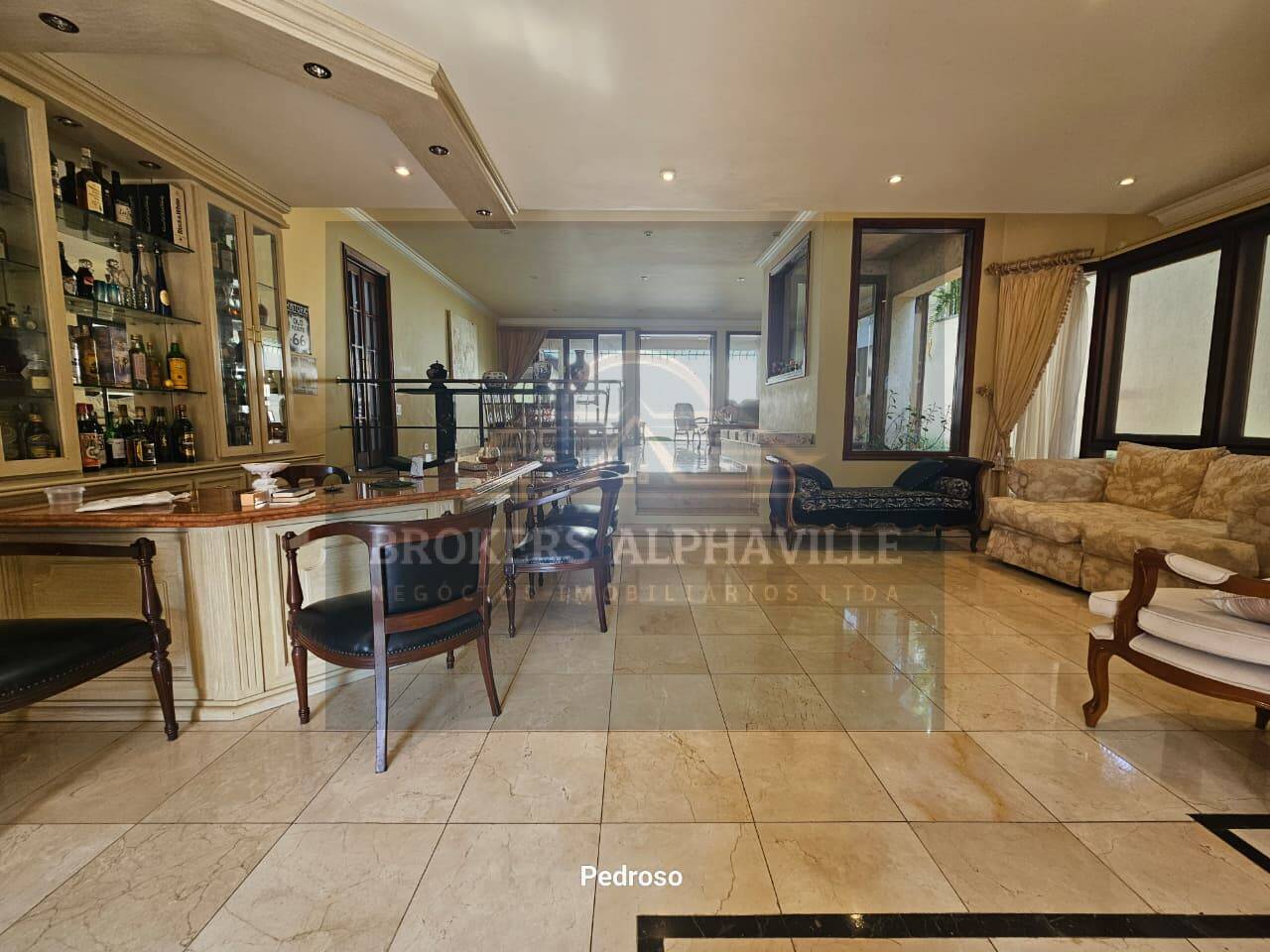 Casa de Condomínio à venda e aluguel com 4 quartos, 550m² - Foto 10