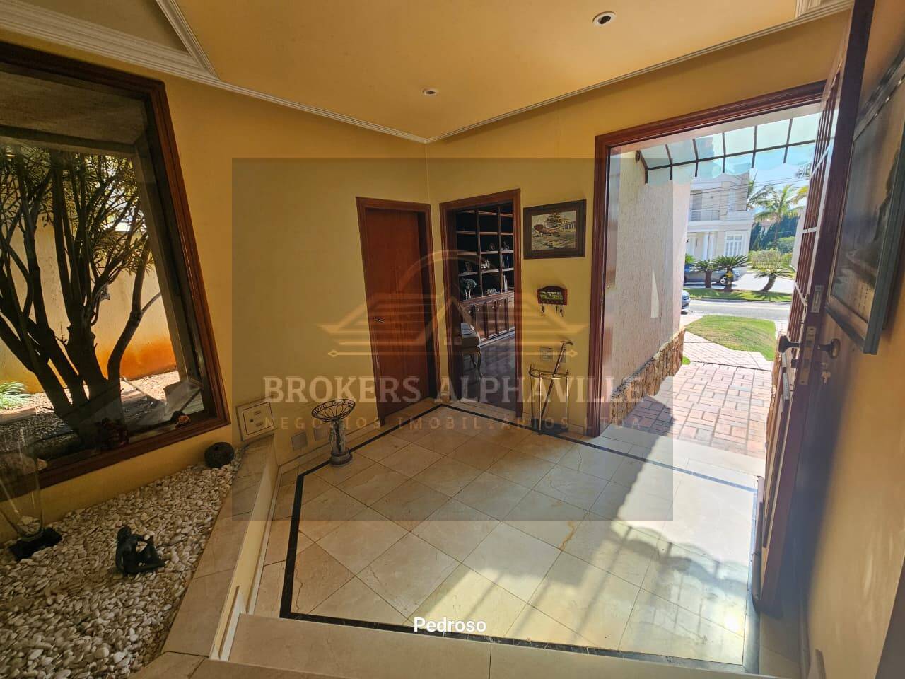 Casa de Condomínio à venda e aluguel com 4 quartos, 550m² - Foto 15