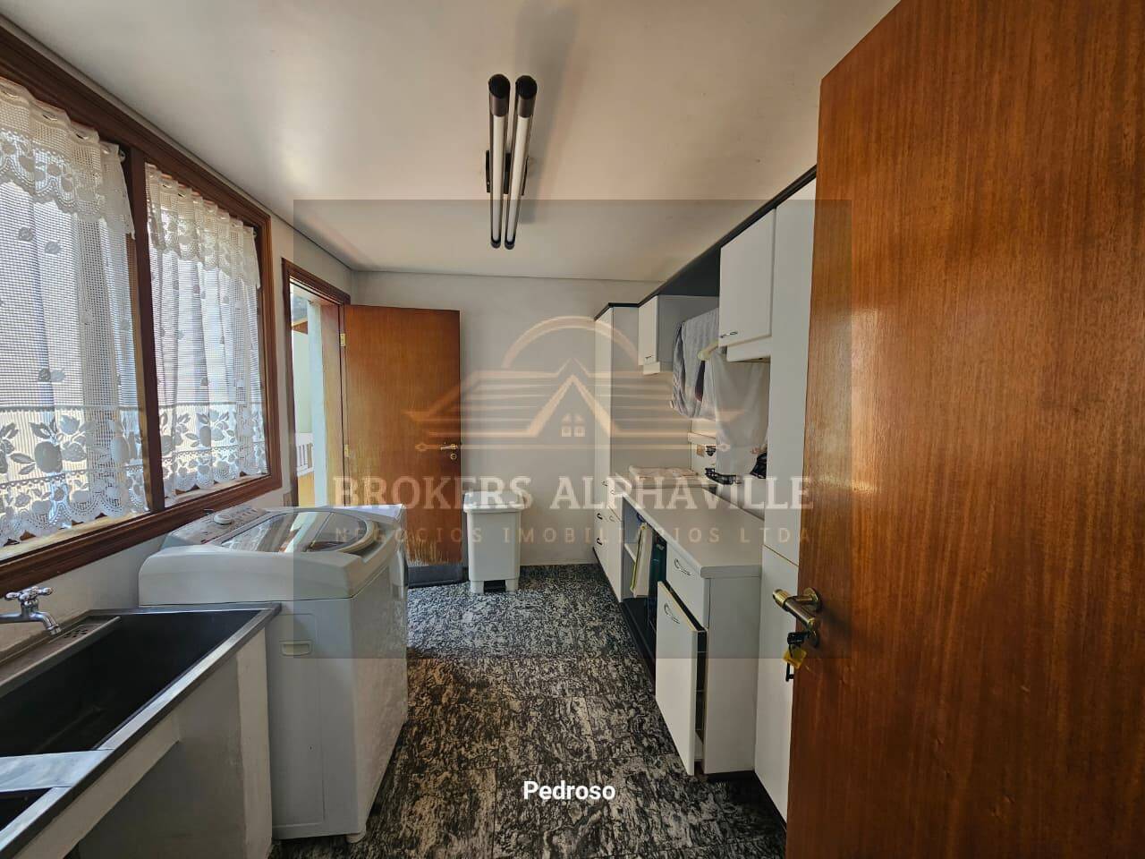 Casa de Condomínio à venda e aluguel com 4 quartos, 550m² - Foto 21