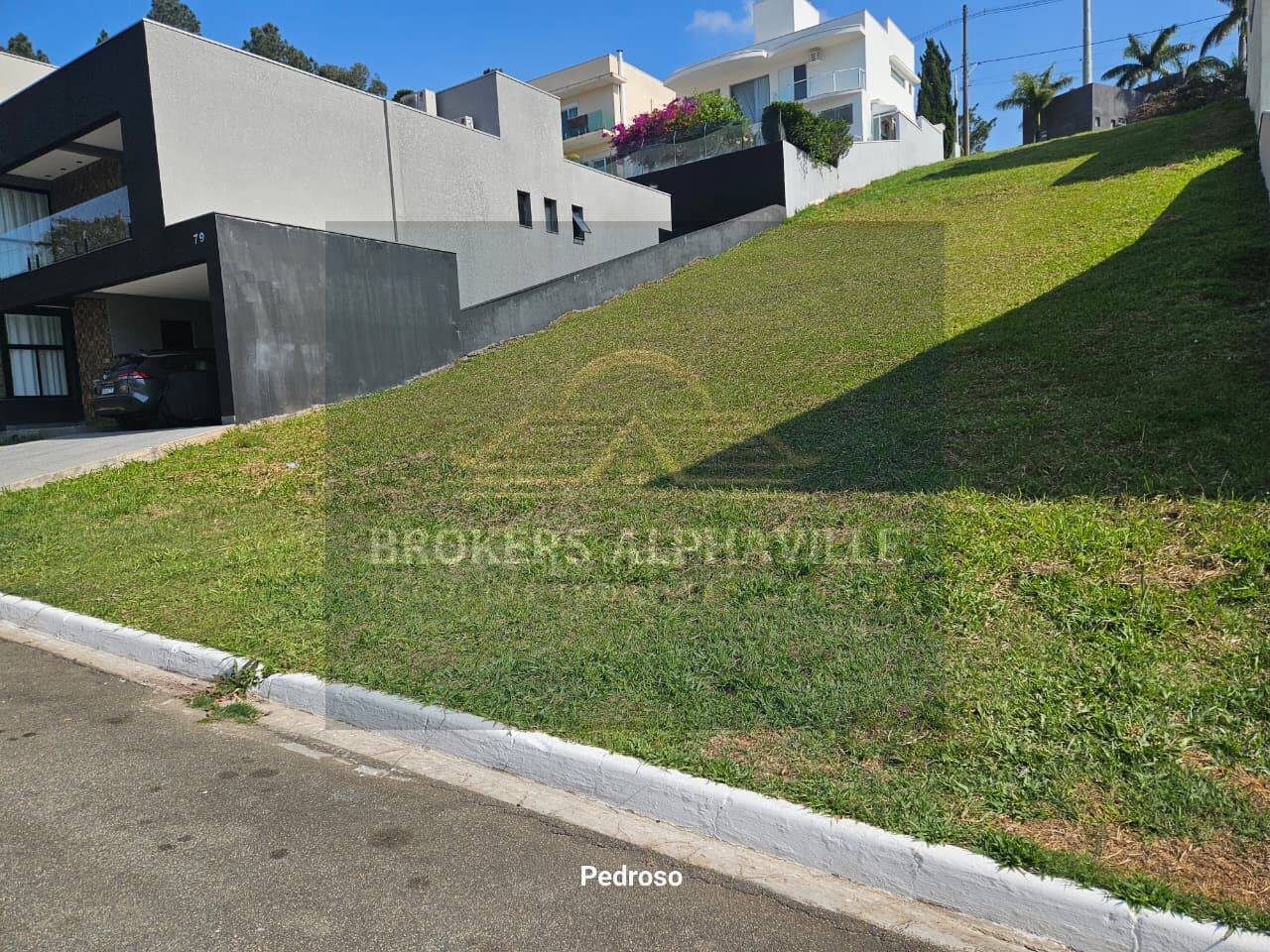 Terreno à venda, 364m² - Foto 1