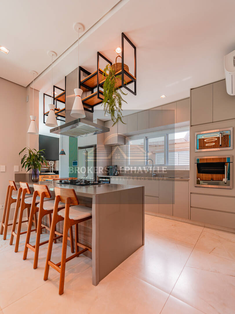 Casa, 3 quartos, 290 m² - Foto 1