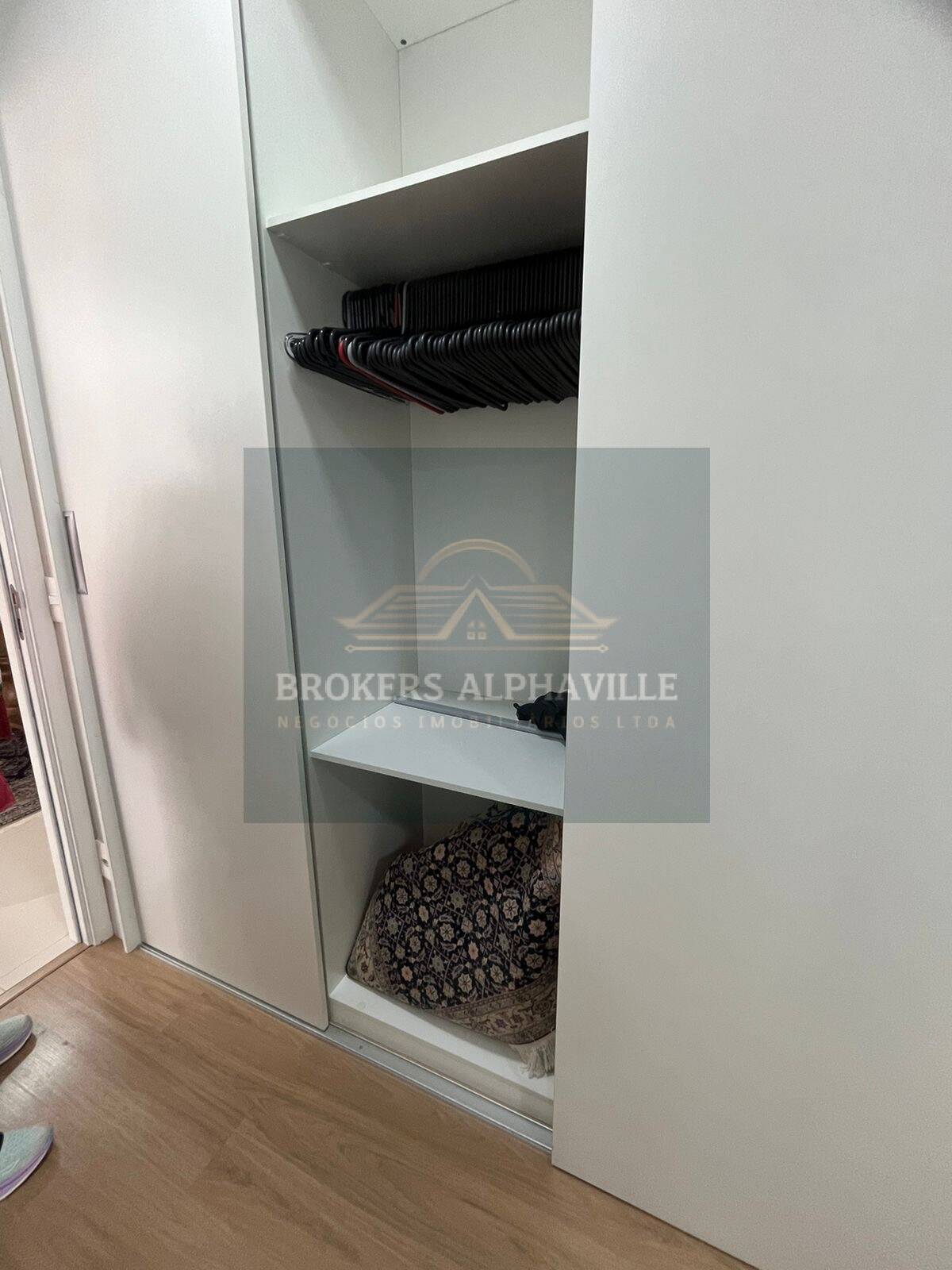 Apartamento à venda e aluguel com 3 quartos, 110m² - Foto 3